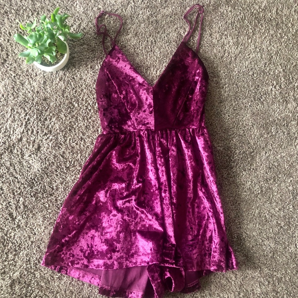 SOLD🌿Sam Edelman Velvet Romper